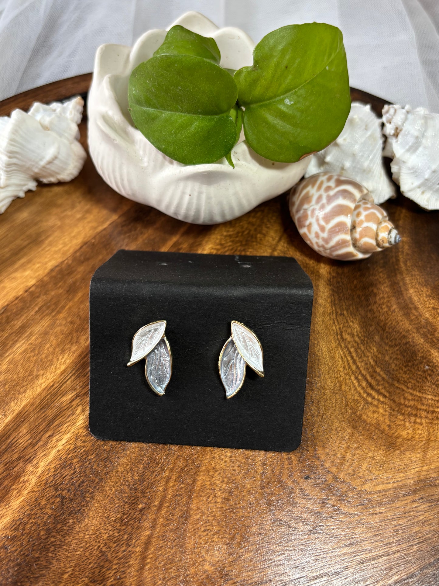 Grey and cream Leaf earring