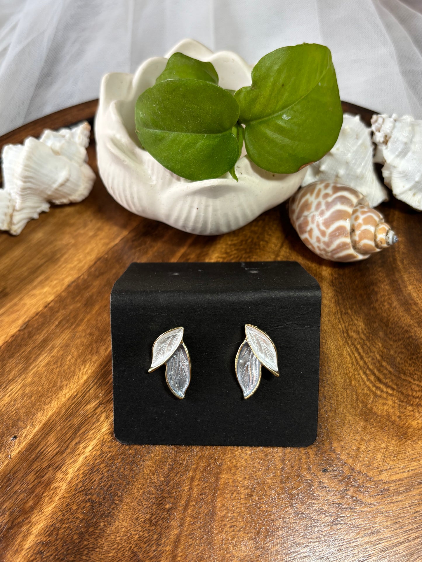 Grey and cream Leaf earring