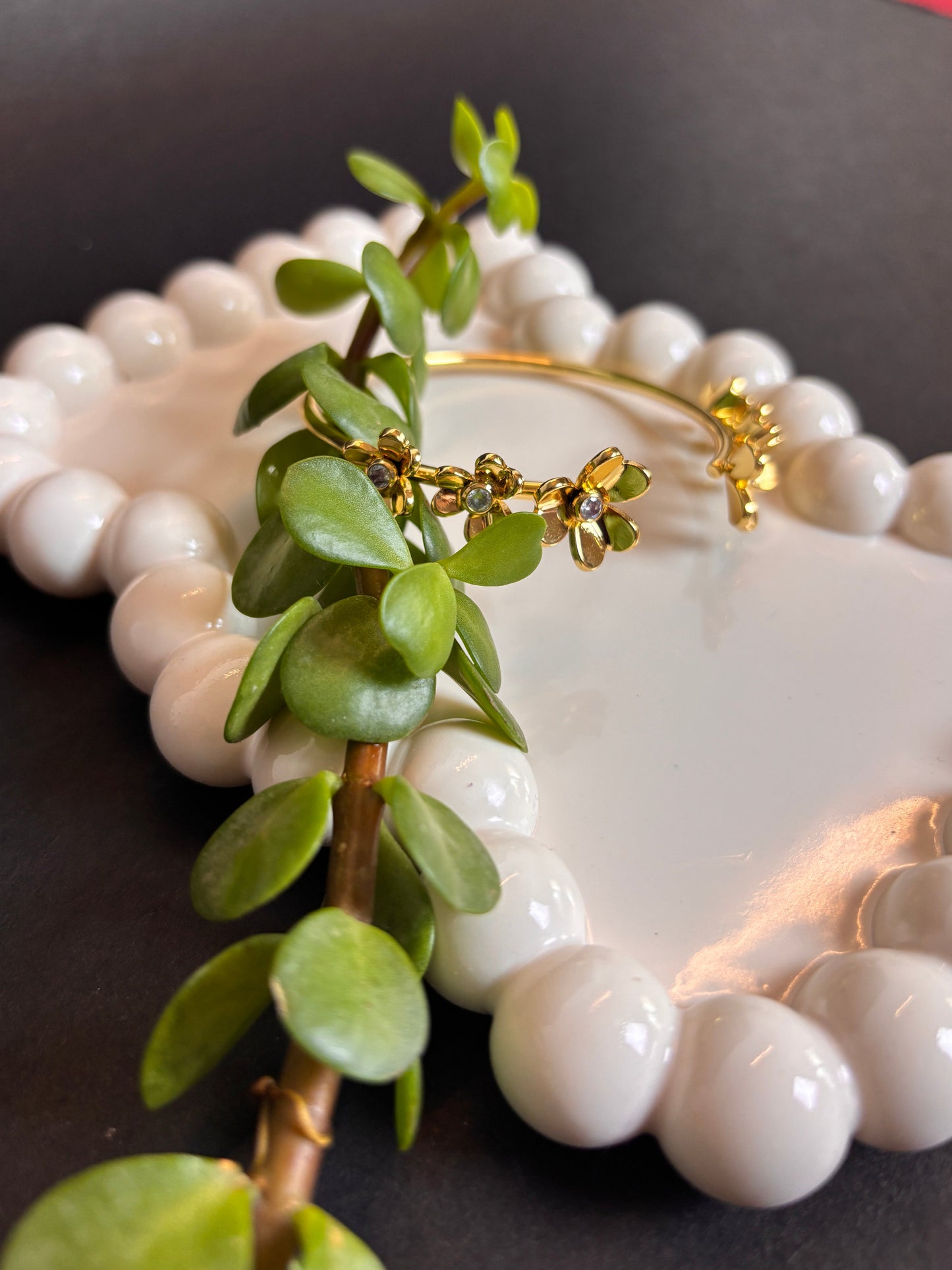 Flowery Open cuff Bracelet