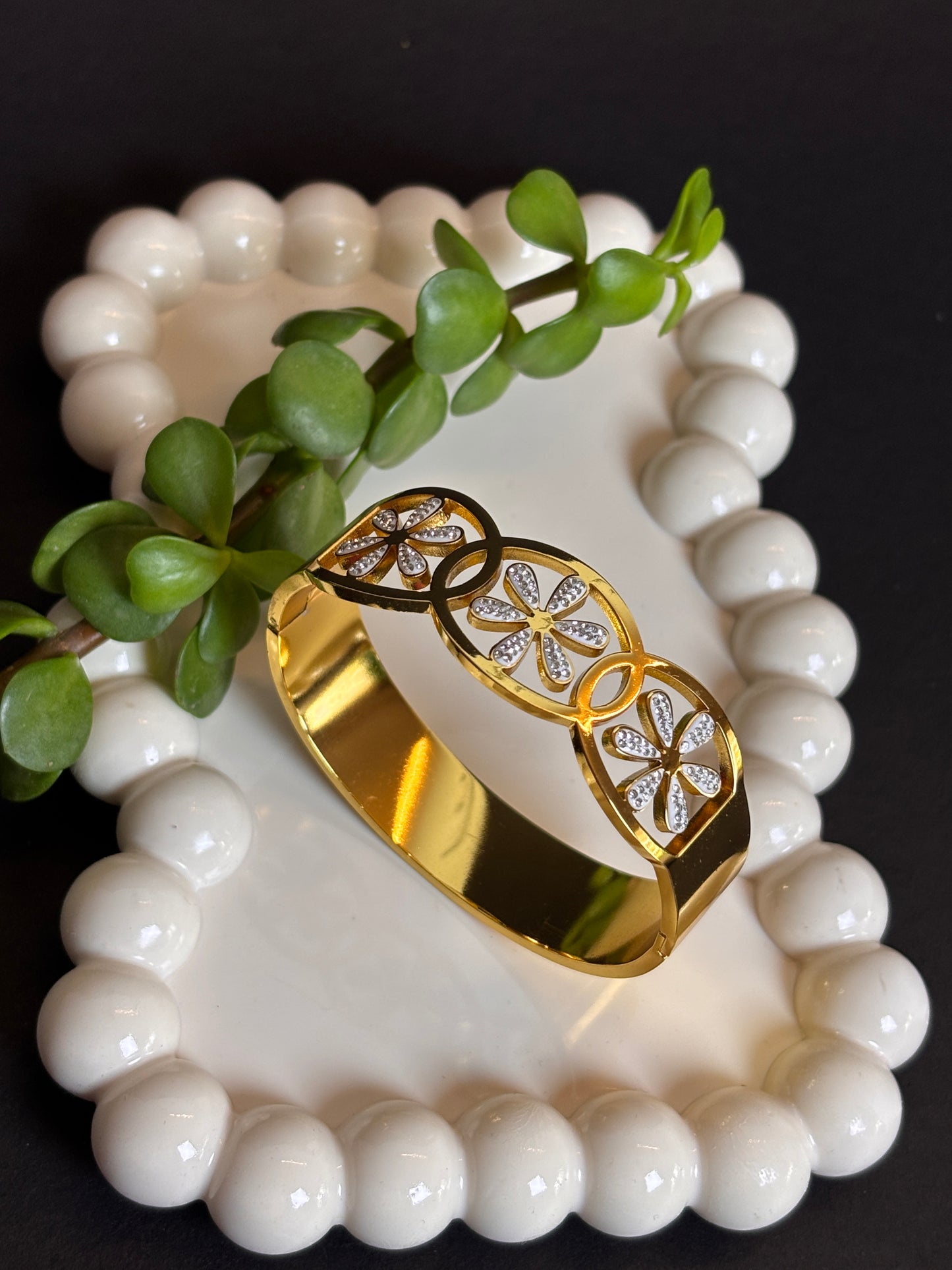 Classy Stone studded Bracelet