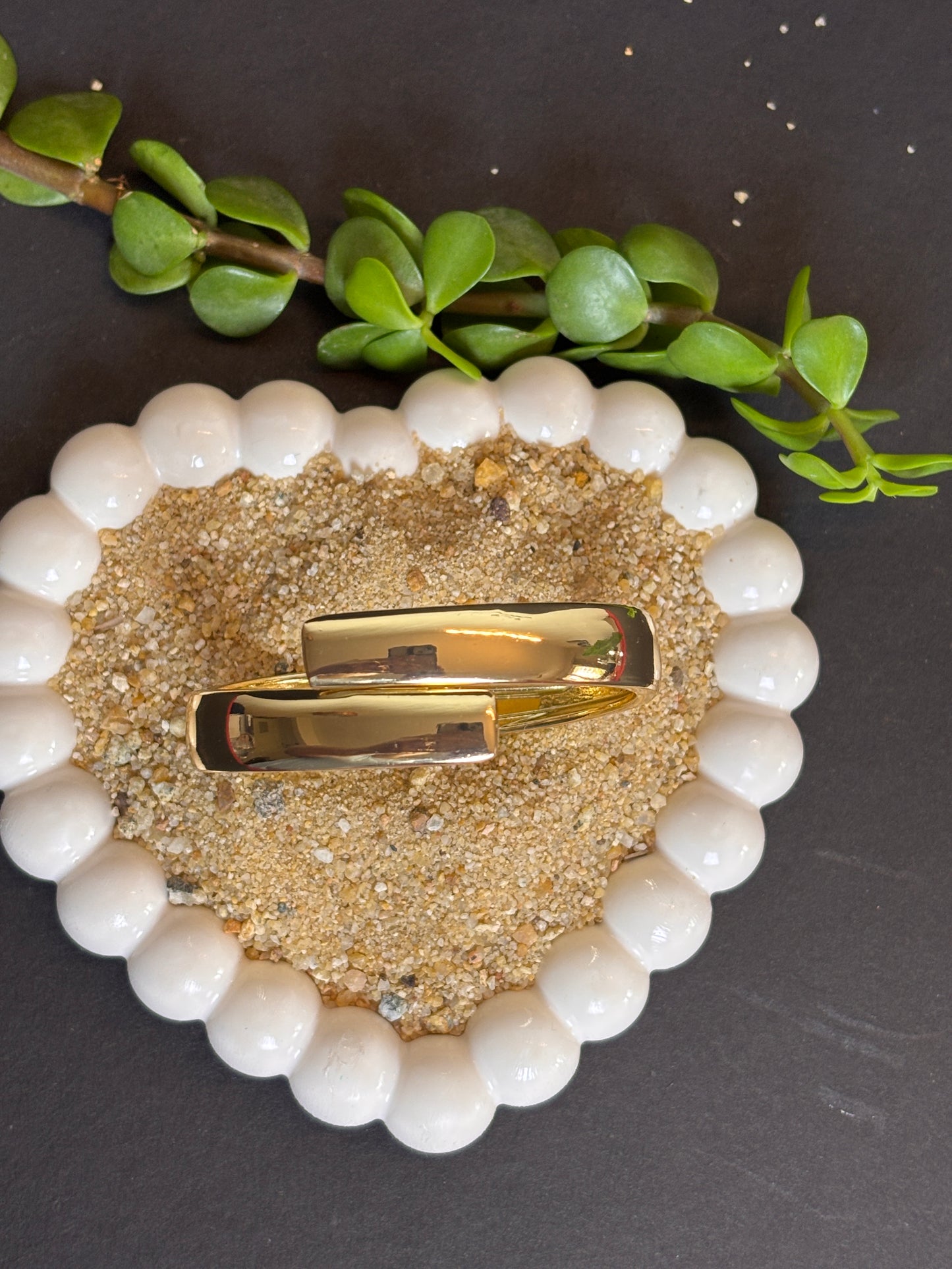 Elegant cuff style Bracelet