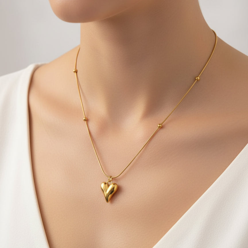 Golden Heart Pendant Necklace – Anti-Tarnish