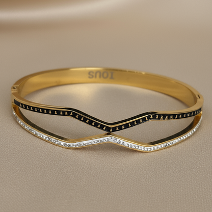 Wavy Black and White Bracelet