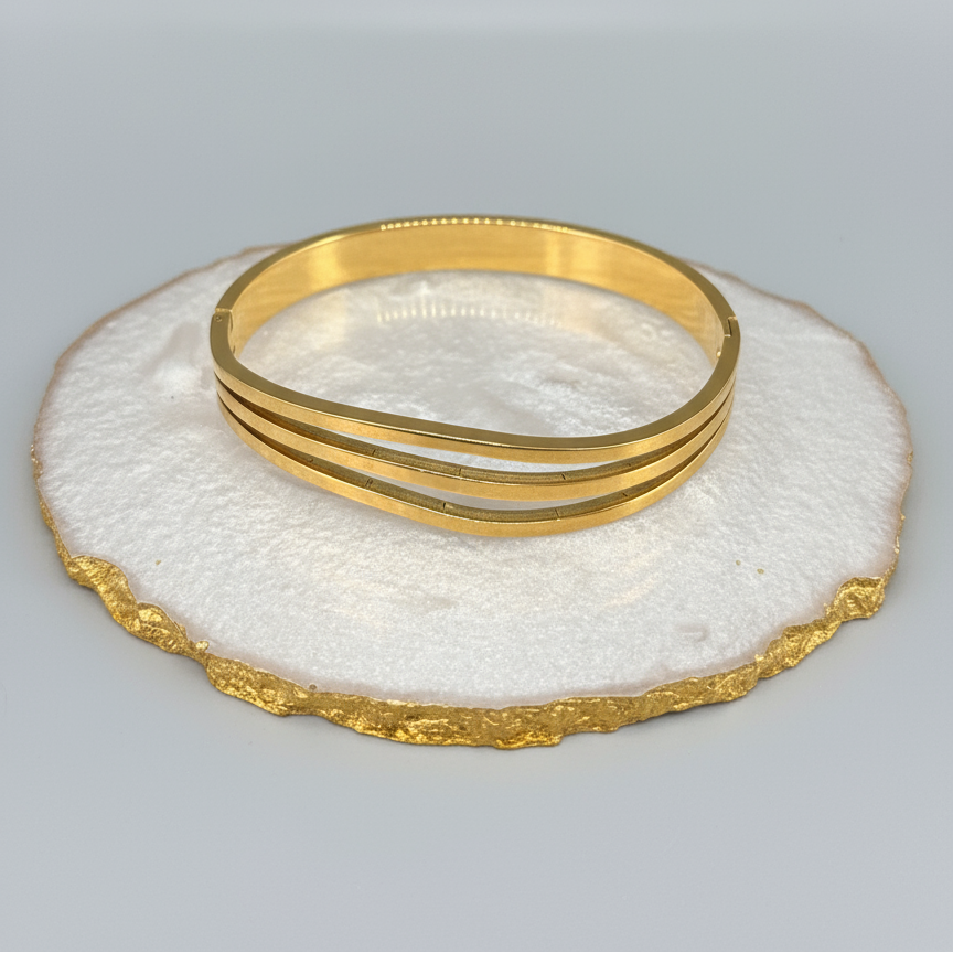 Wavy elegant Bracelet