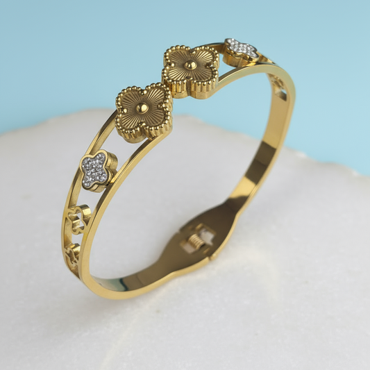 Gold Clover Charm Bracelet