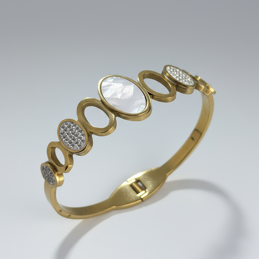 Crystal Oval Luxe Bracelet – Anti-Tarnish Gold