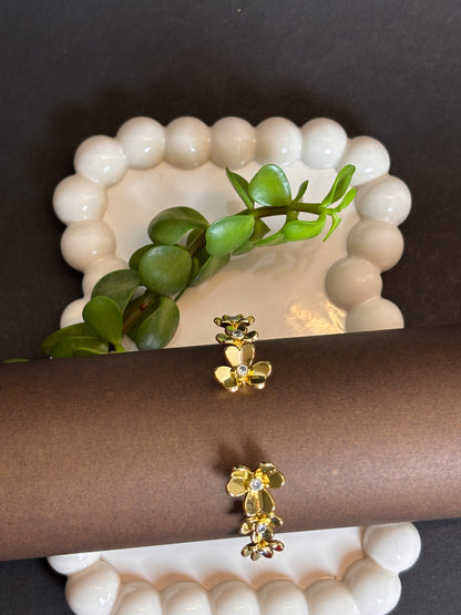 Flowery Open cuff Bracelet