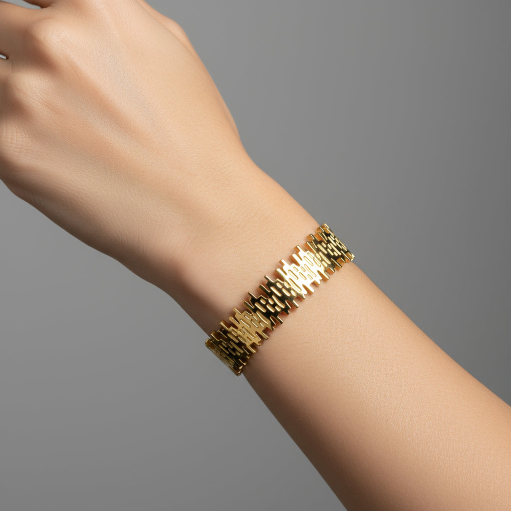 Modern cuts of pure style