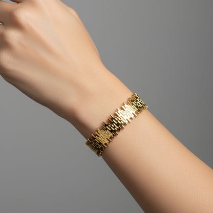 Modern cuts of pure style