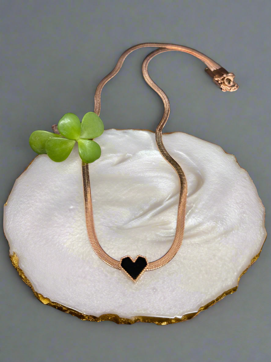 Black Heart Pendant Necklace – Anti-Tarnish