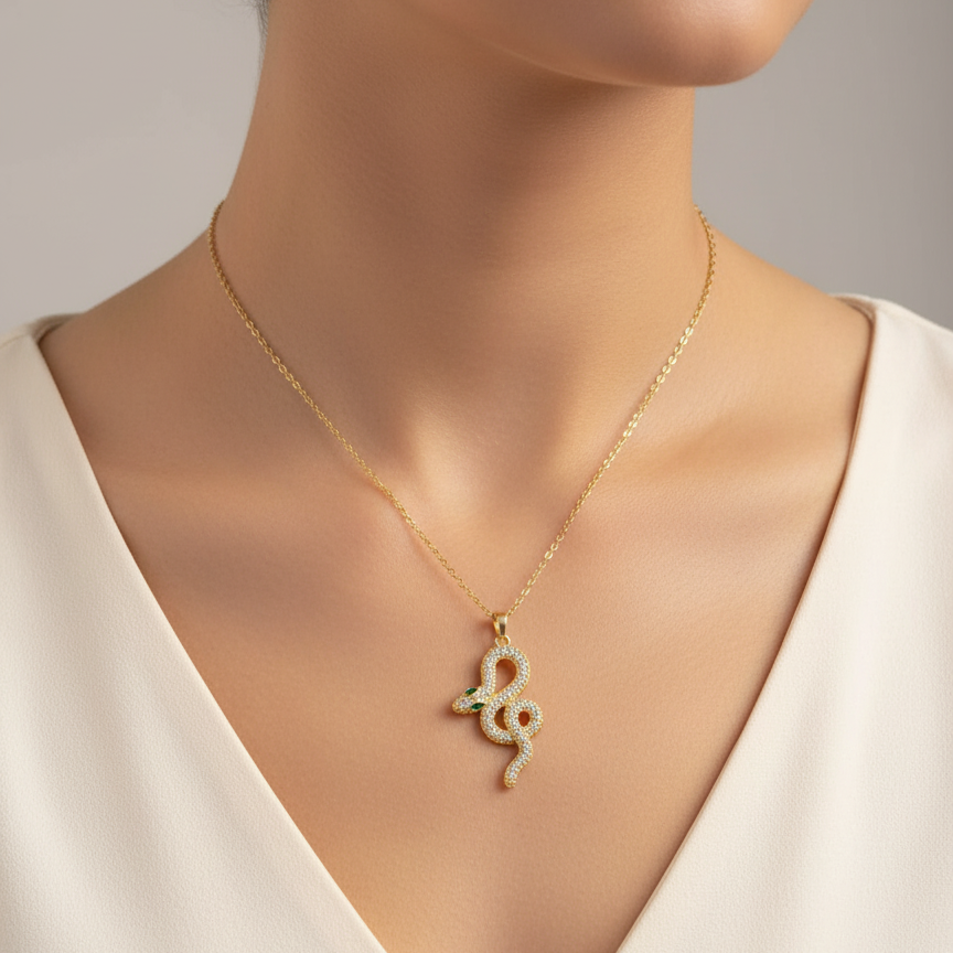 Sparkling Snake Pendant Necklace – Anti-Tarnish