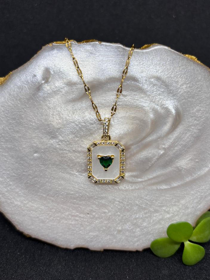 Emerald Framed Heart Pendant Necklace – Anti-Tarnish